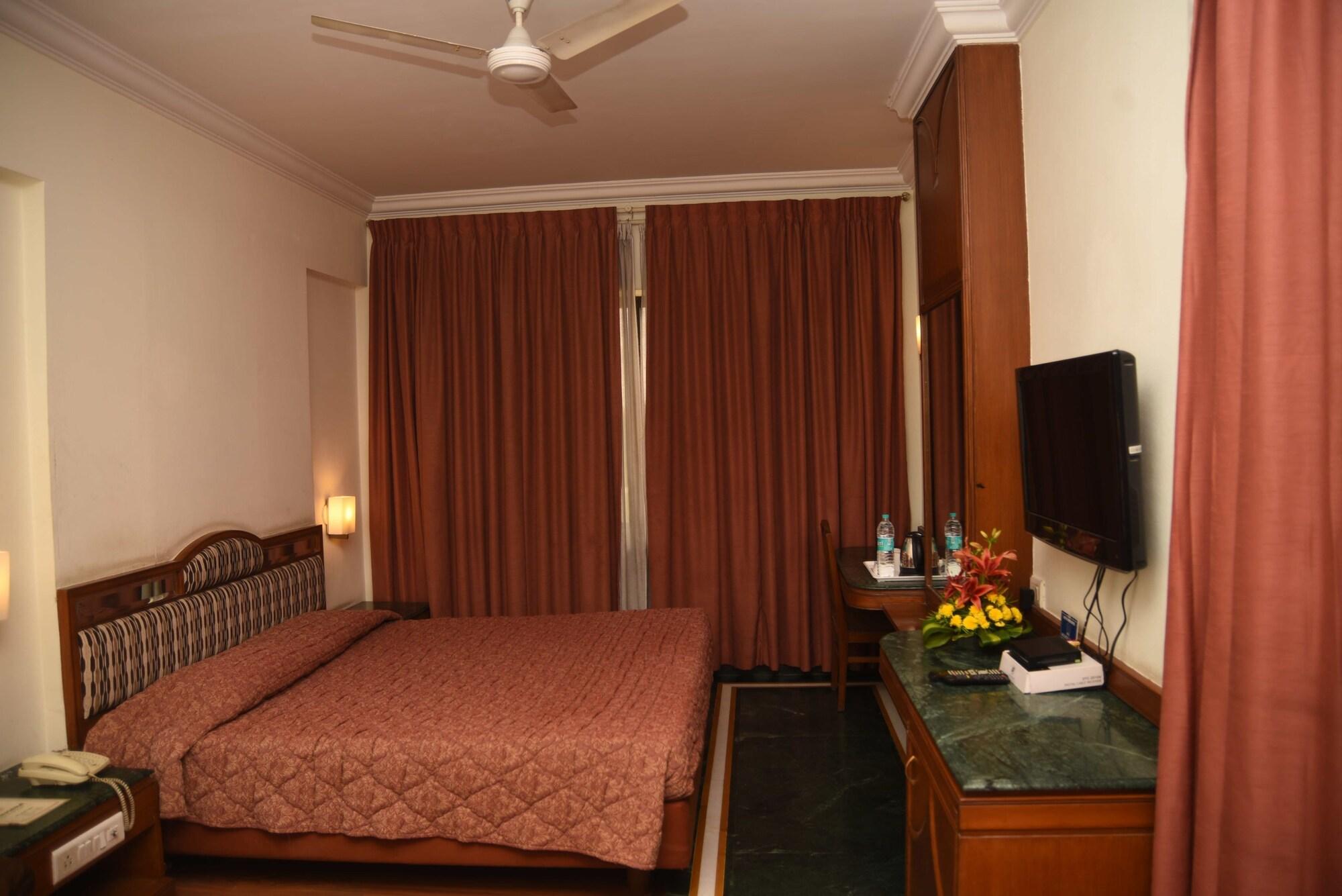 Hotel Maurya Bengaluru Kültér fotó