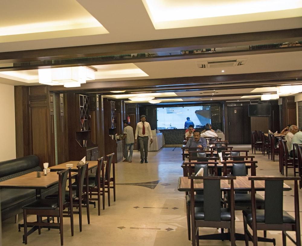 Hotel Maurya Bengaluru Kültér fotó