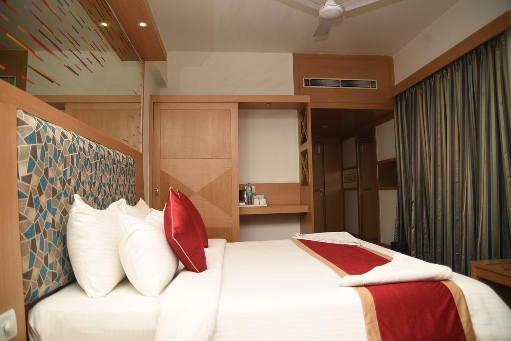 Hotel Maurya Bengaluru Kültér fotó