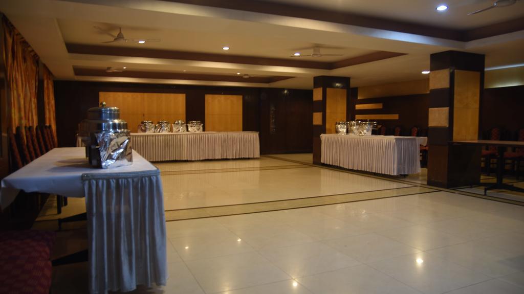 Hotel Maurya Bengaluru Kültér fotó