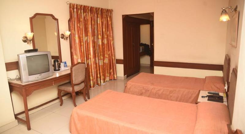 Hotel Maurya Bengaluru Kültér fotó
