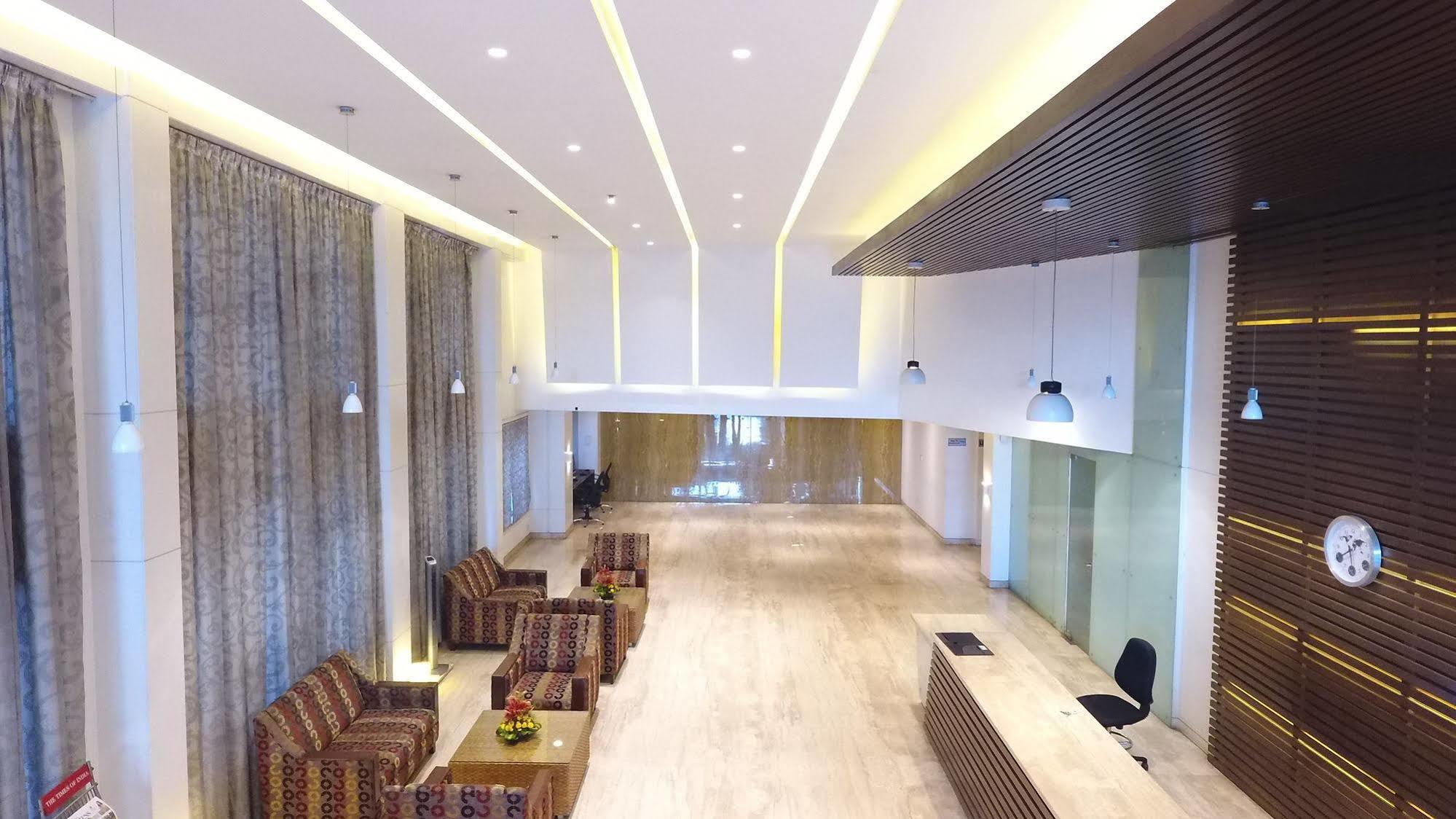Hotel Maurya Bengaluru Kültér fotó