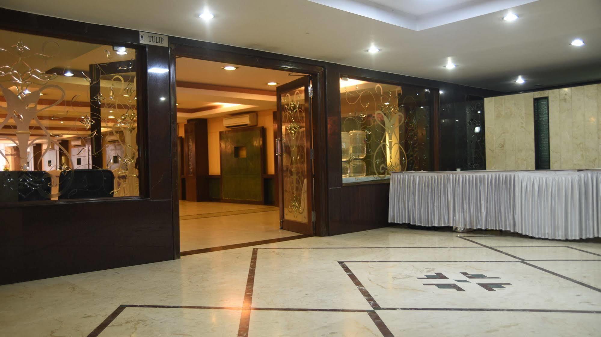 Hotel Maurya Bengaluru Kültér fotó
